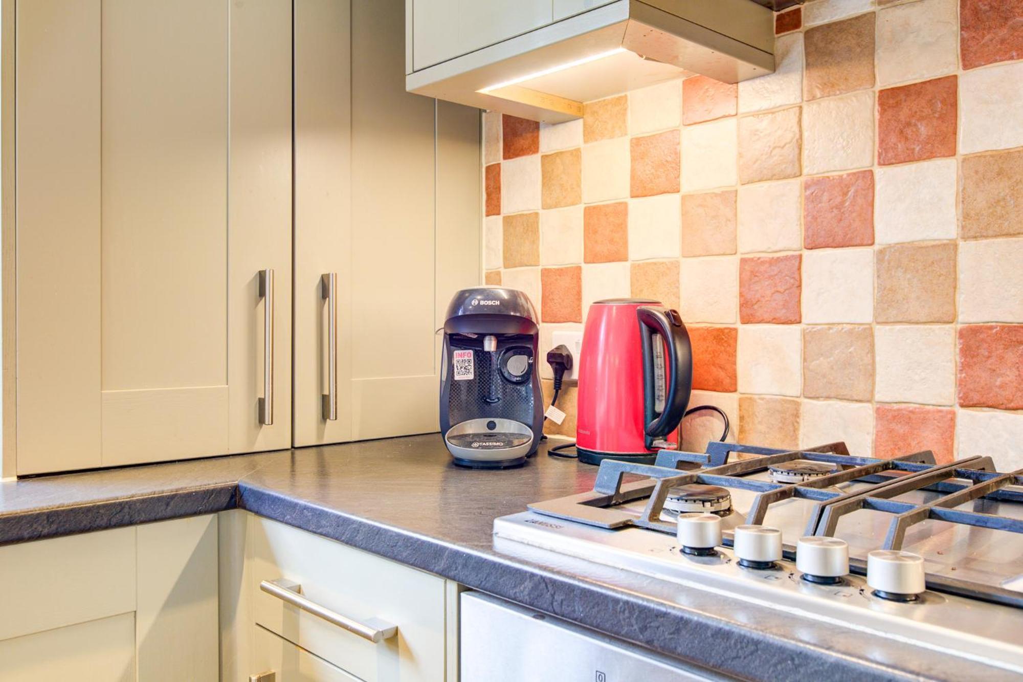 Spacious & Modern 2 Bed Sleeps 5 In Walthamstow لندن المظهر الخارجي الصورة