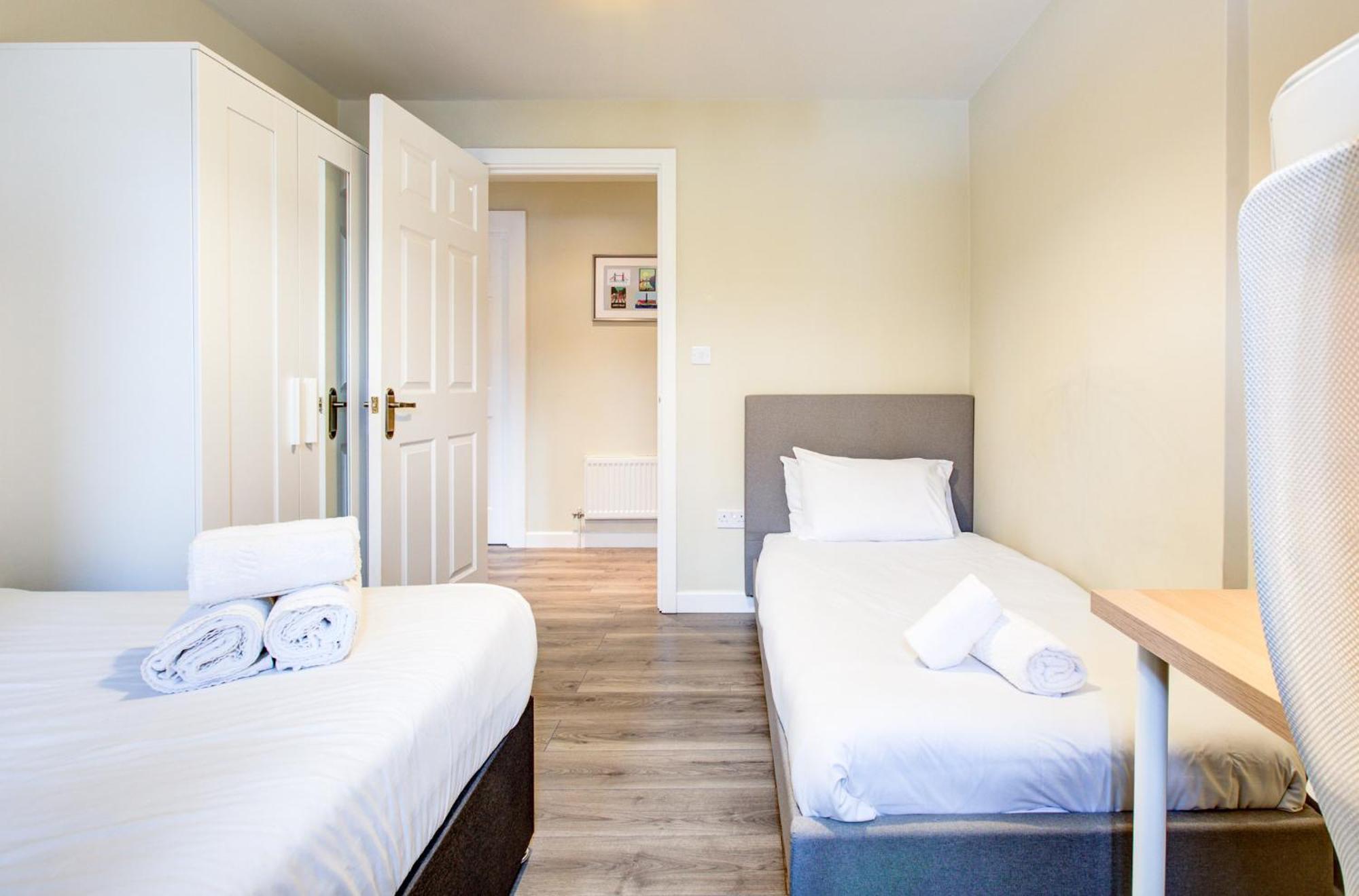 Spacious & Modern 2 Bed Sleeps 5 In Walthamstow لندن المظهر الخارجي الصورة