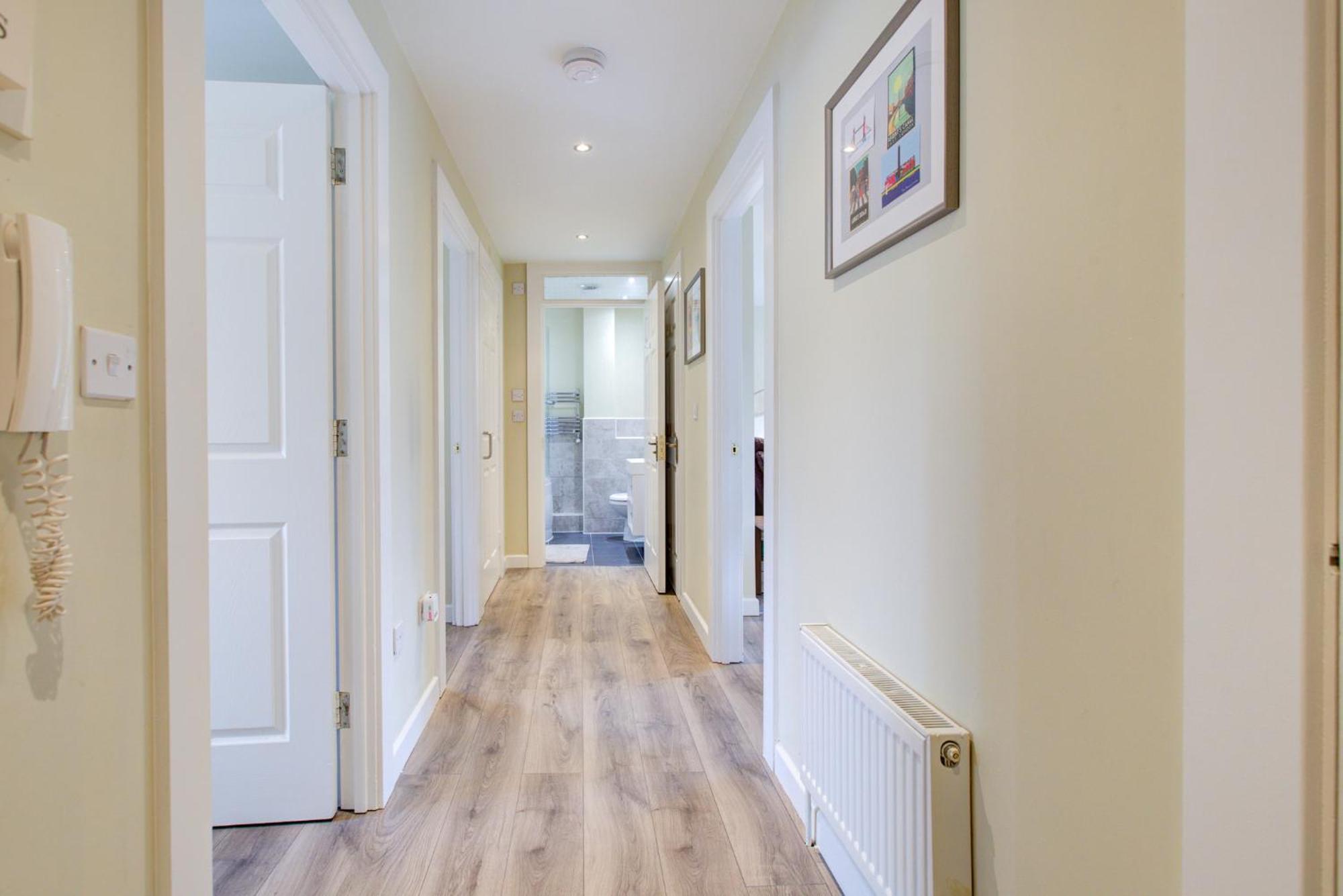Spacious & Modern 2 Bed Sleeps 5 In Walthamstow لندن المظهر الخارجي الصورة