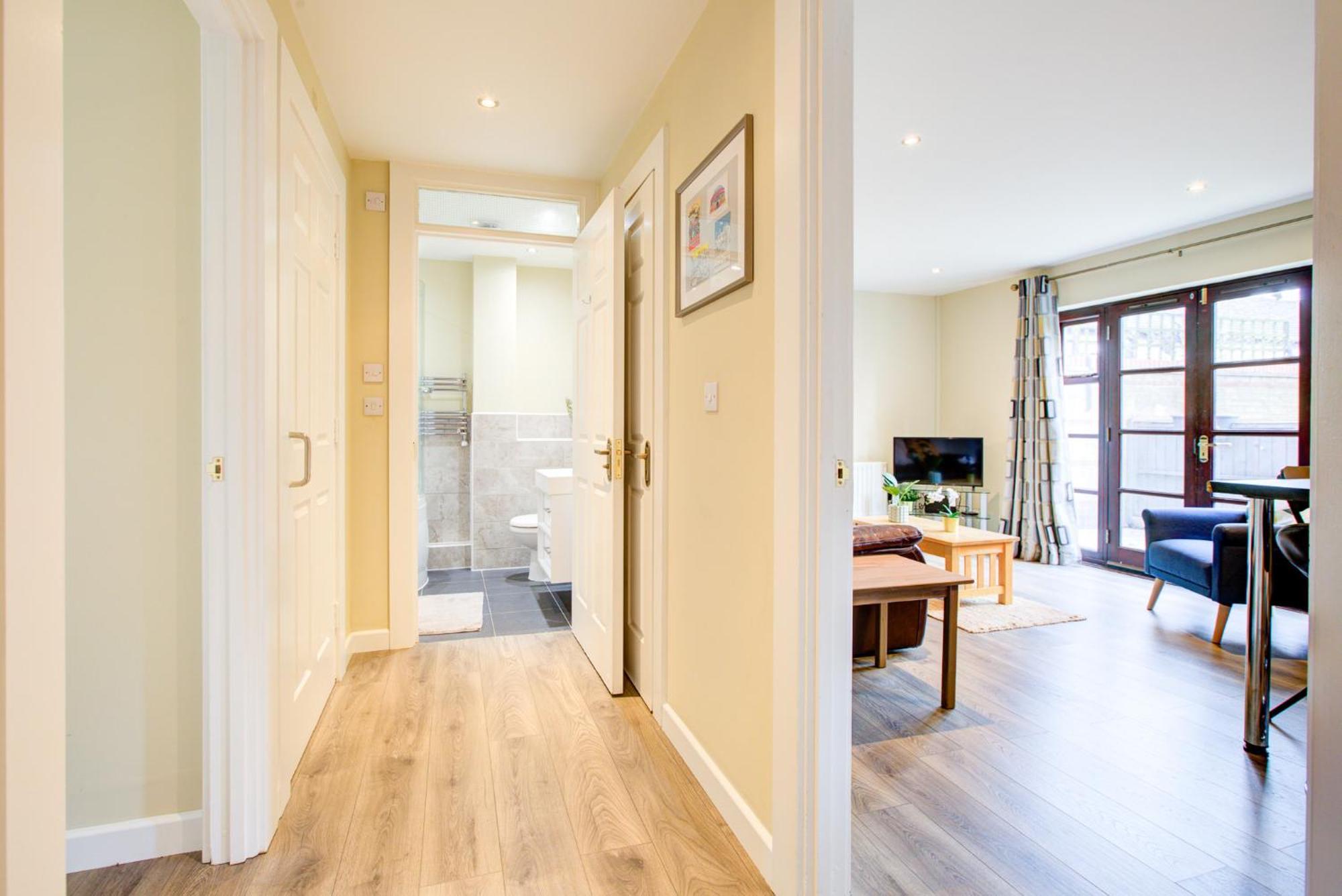 Spacious & Modern 2 Bed Sleeps 5 In Walthamstow لندن المظهر الخارجي الصورة