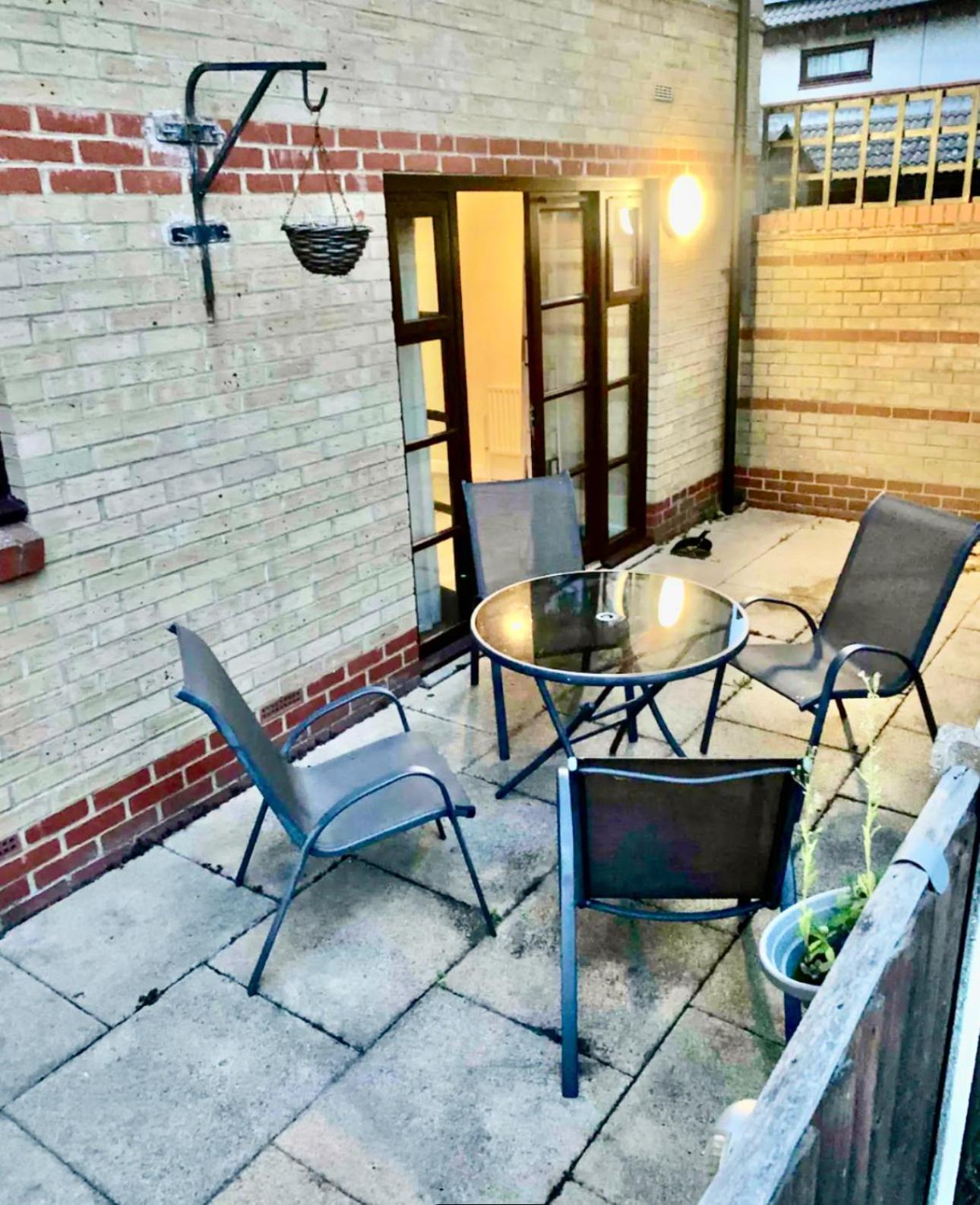 Spacious & Modern 2 Bed Sleeps 5 In Walthamstow لندن المظهر الخارجي الصورة